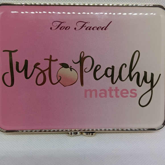 Too faced Just Peachy mattes velvet eye shadows